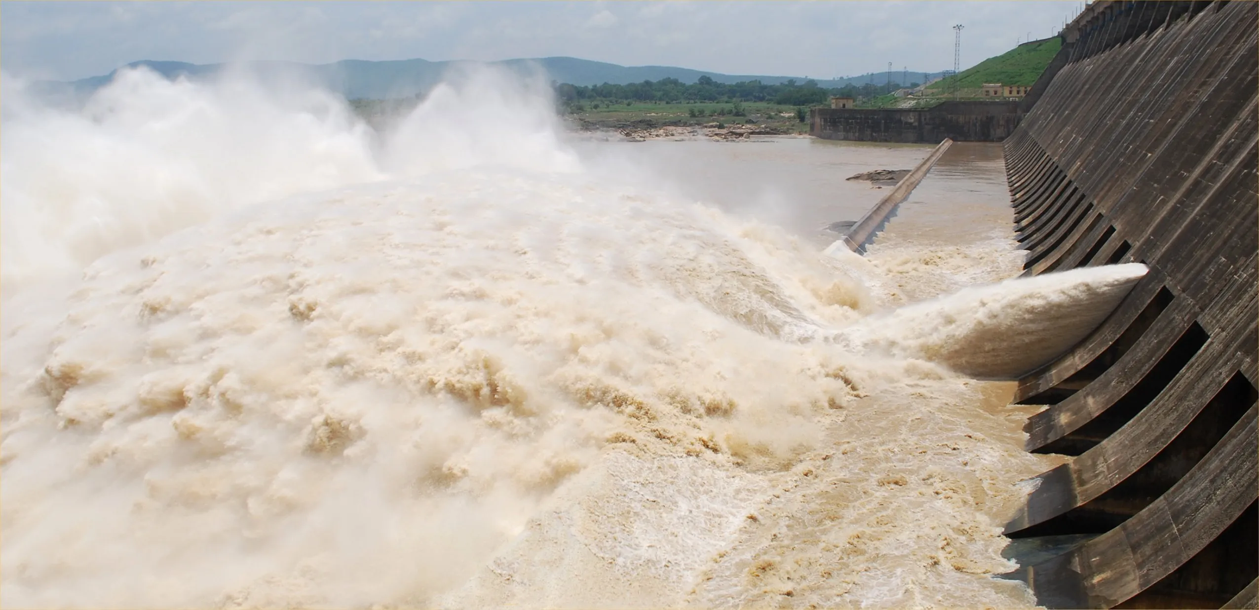 Hirakud Dam to release 3.5 lakh cusecs via 22 gates in Odisha floods