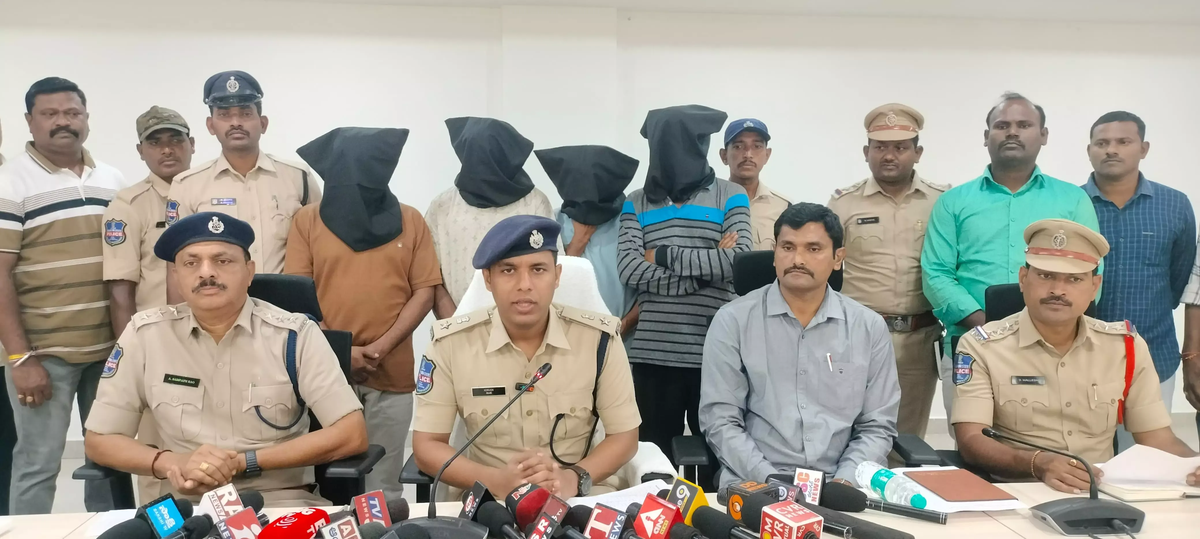 Kalahandi Excise Officials Seize 162 Kg Ganja, Arrest Youth with Minor