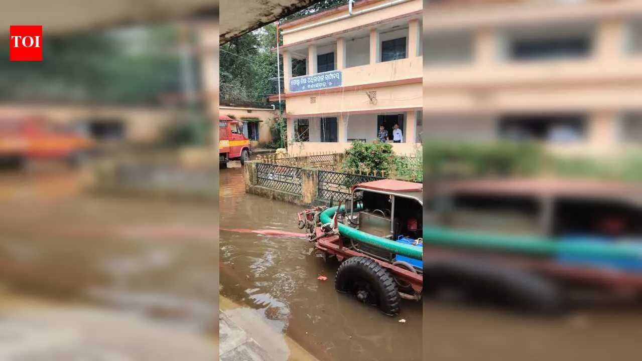 Sundargarh Shuts All Schools After Heavy Rain Floods Rourkela, Bonai